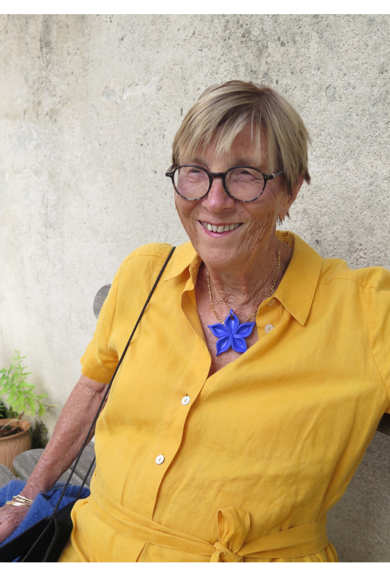 FLOR UNICOLOR NECKLACE