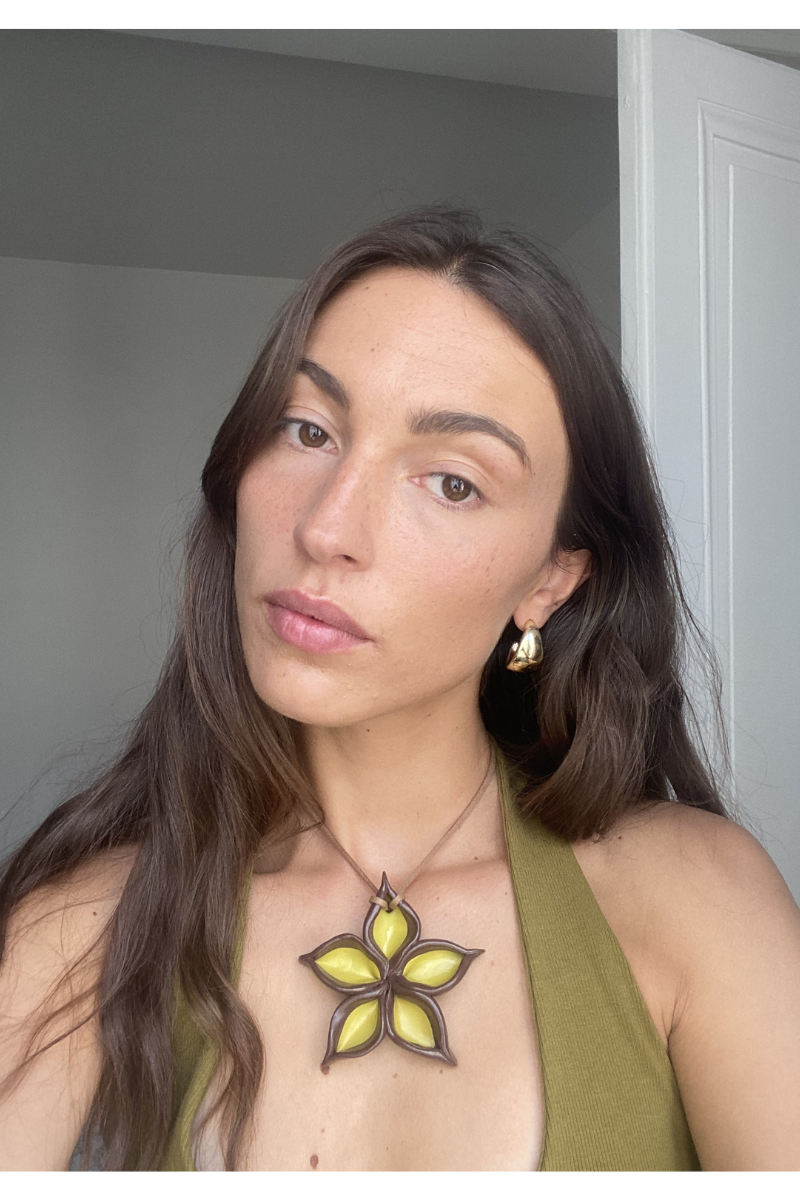 FLOR BICOLOR NECKLACE