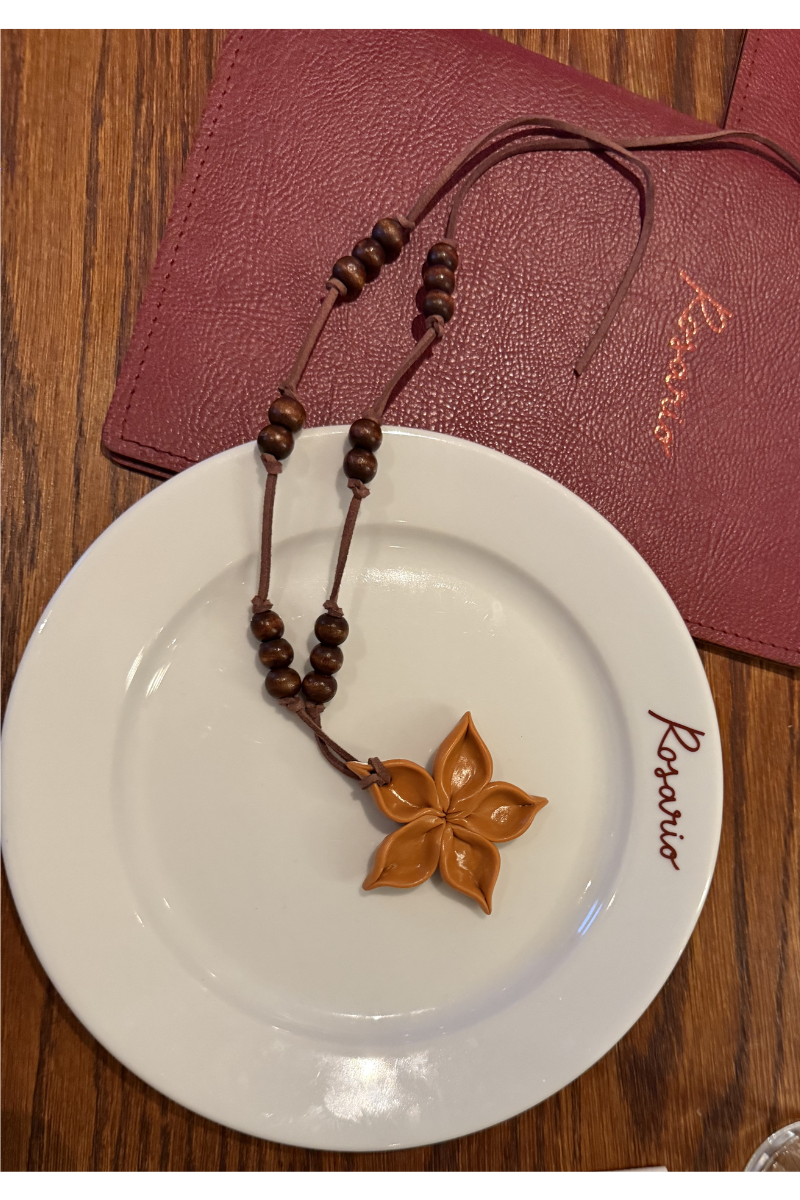 FLOR Y MADERA NECKLACE